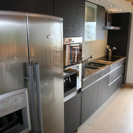 Hauts De Veysonnaz Luxe & Sauna Apartments